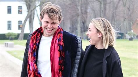 magnus carlsen girlfriends|Magnus Carlsens Girlfriend Elisabet Lorentzen Djønne, A。